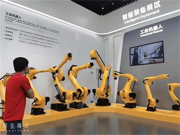 上海协格精英参观珠海格力科技展厅