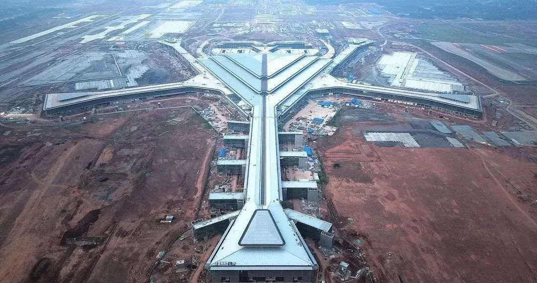 格力中央空调成功中标长沙机场改扩建工程能源中心项目。